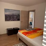 Apartman Two Bedrom Modern Flat Near Ljubljana Private Garage &balcony *