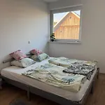 Two Bedrom Modern Flat Near Ljubljana Private Garage &balcony