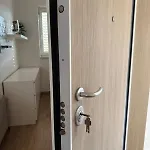 Two Bedrom Modern Flat Near Ljubljana Private Garage &balcony Dobrova