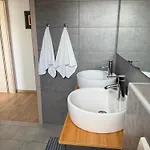 Two Bedrom Modern Flat Near Ljubljana Private Garage &balcony Apartman