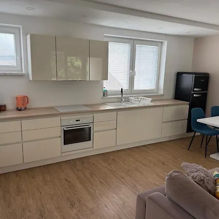 Two Bedrom Modern Flat Near Ljubljana Private Garage &balcony Dobrova