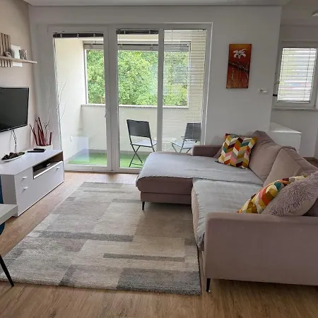 Lejlighed Two Bedrom Modern Flat Near Ljubljana Private Garage &balcony *