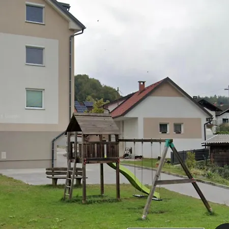 Two Bedrom Modern Flat Near Ljubljana Private Garage &balcony Apartmán *