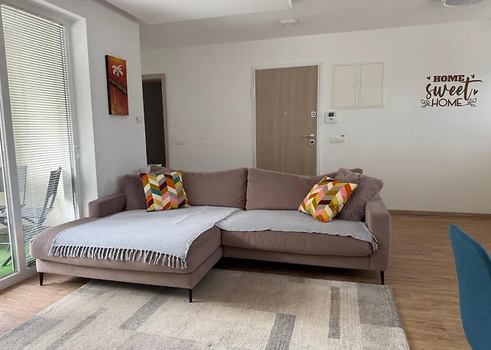 Apartman Two Bedrom Modern Flat Near Ljubljana Private Garage &balcony
